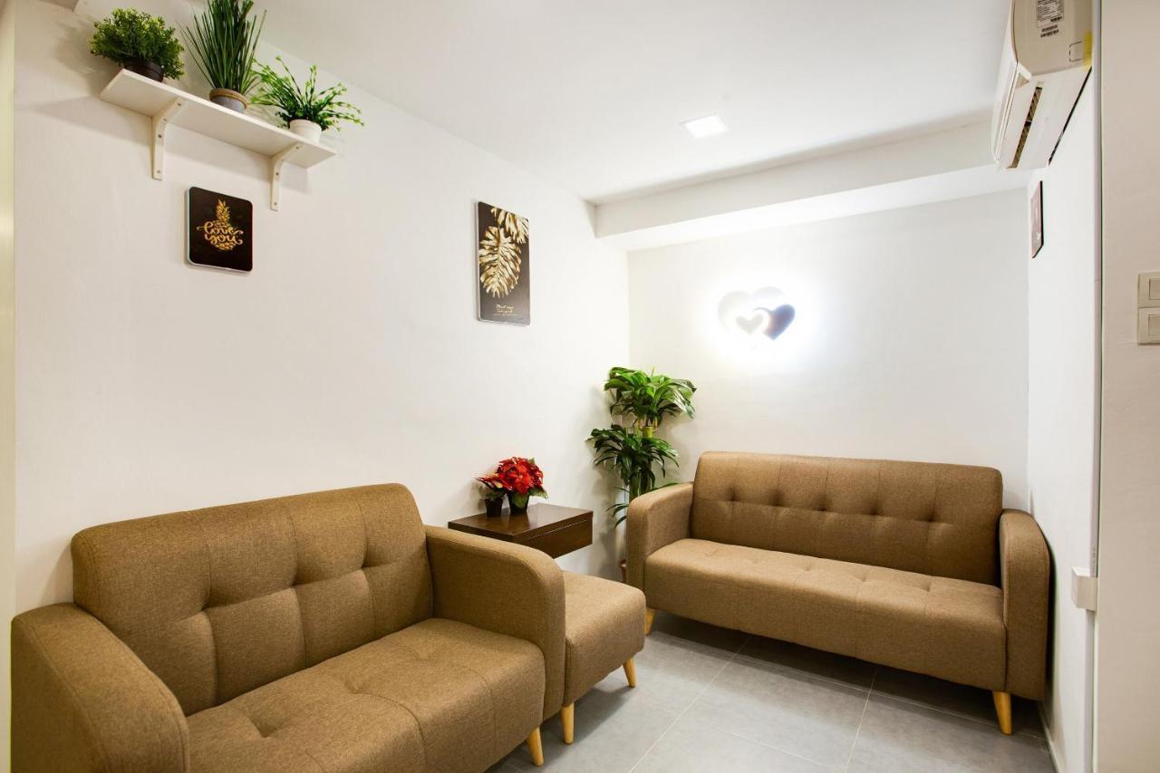 Oyo 89631 988 Hotel Johor Bahru Zewnętrze zdjęcie