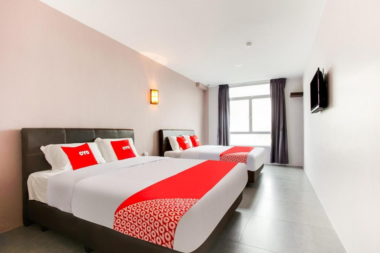 Oyo 89631 988 Hotel Johor Bahru Zewnętrze zdjęcie